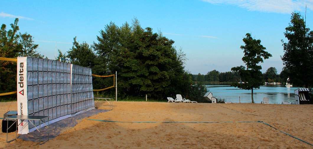 Incentive-Event mit Graffiti-Taschenmauern am Strand des Seehotels Zeuthen nahe Berlin