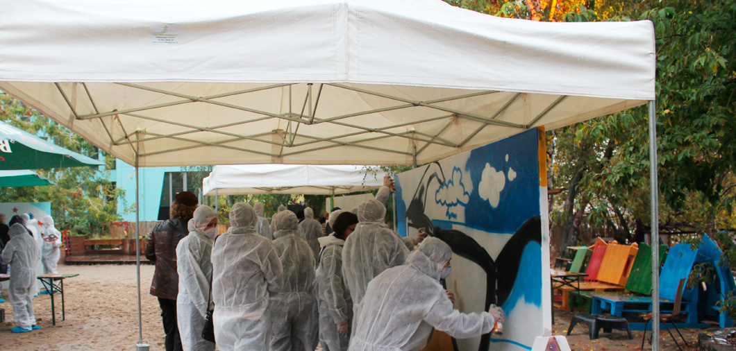 Überdachung mit Pavilions bietet Schutz bei Wind und Wetter